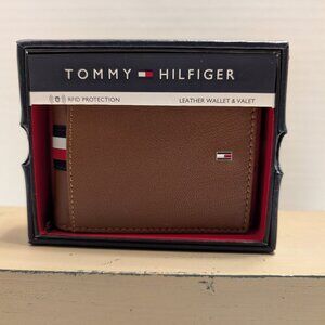 Tommy Hilfiger Brown Leather Bifold RFID Blocking Wallet New in Box
